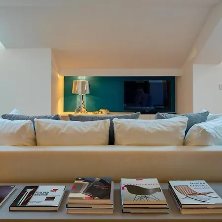 Quadrivium Luxury Design Apartment, Every Comfort, 400m. From Beaches كيافاري